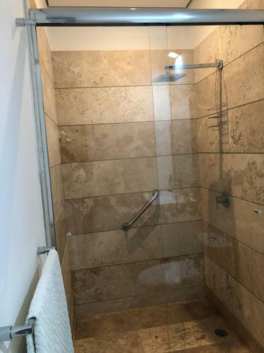 Apartamento Armando?s Le Club. Estr�nalo