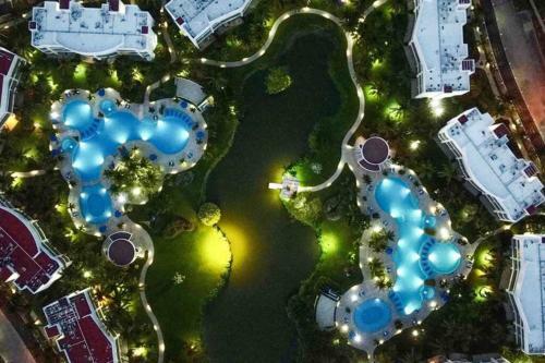 Luxury Apartment Mayan Lakes