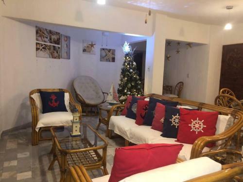 Apartment With Great Location And View To Acapulco