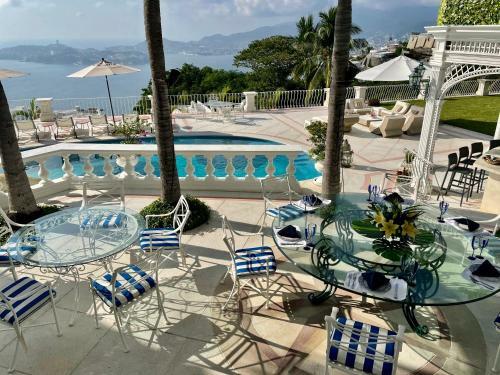 Villa Jade Luxury Full Service Staff Villa