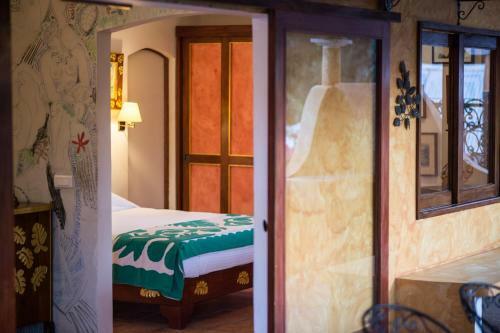 Hostal Villa Yrondi