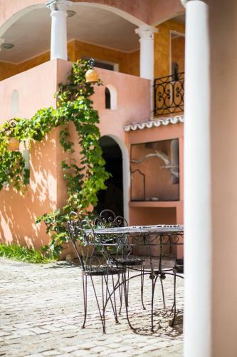 Hostal Villa Yrondi