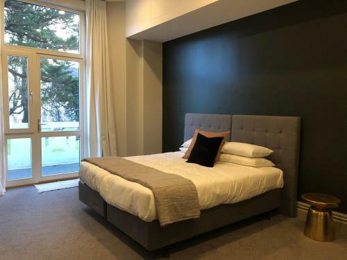 The Burlington Luxury Octagon Apartment