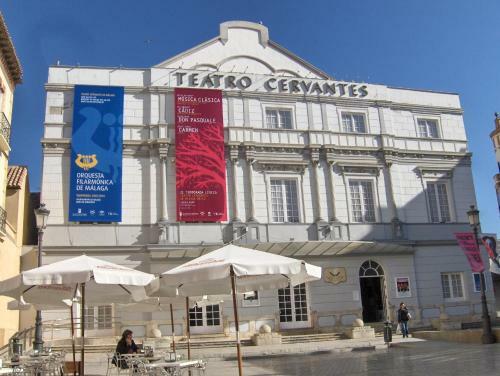 Apartamento La Farola - Centro de M�laga Con Parking