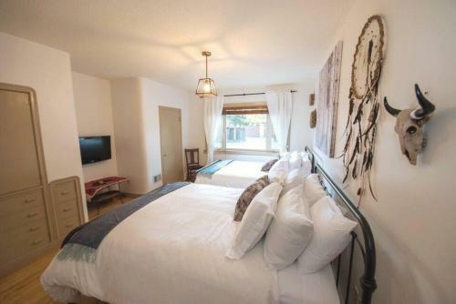 Banff Mountain Home- The Real Rockies Experience