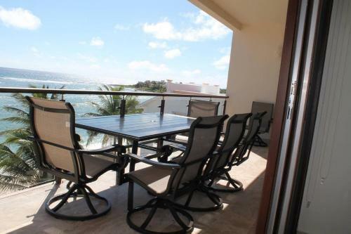 New Luxury Beachfront Penthouse