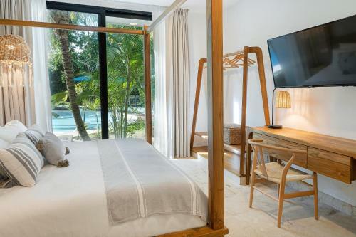 Tranquil Caribbean Apartment With Spacious Lovely Terrace