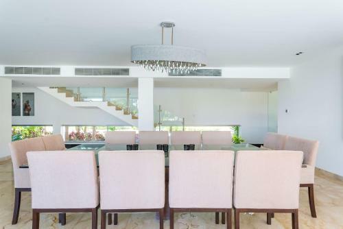 Villa Maya- Luxury Mansion