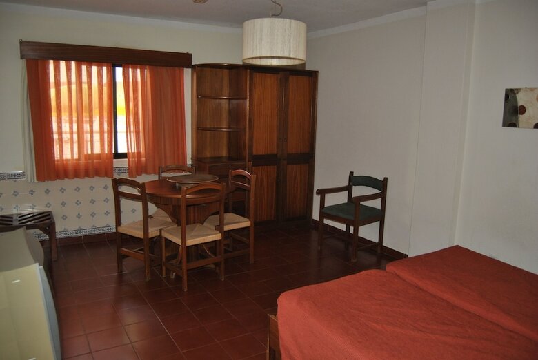 Hotel Olhos Do Mar