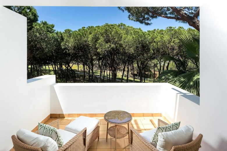 Pine Cliffs Hotel, A Luxury Collection Resort