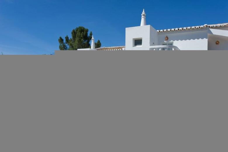 Hotel Rocha Brava Village Resort