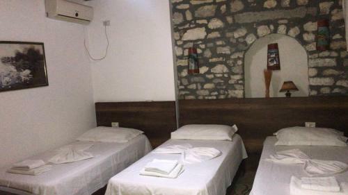 Hostal Baci Guest House