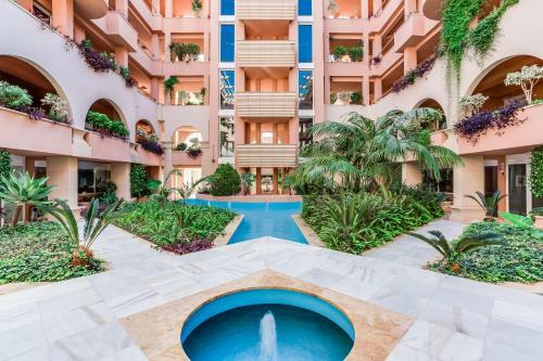 Magna Marbella Apartment