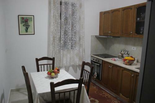 Unejs Apartment
