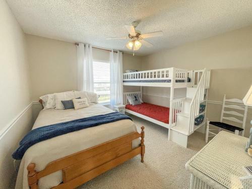 051 Topsail Home