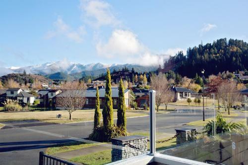 Luxury On Rutherford - Hanmer Springs Holiday Home