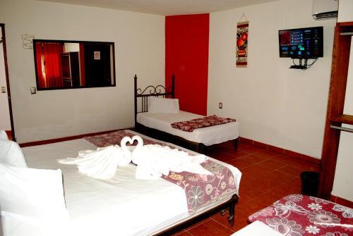 Hotel Maya 2012