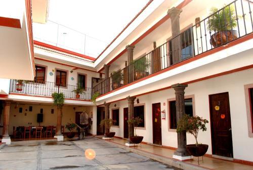 Hotel Maya 2012