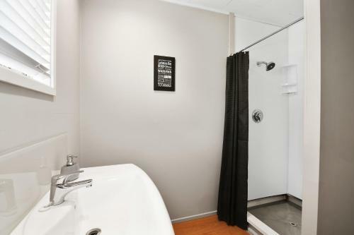 Kiwibach - Havelock Holiday Home