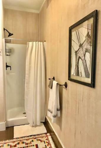 The Farmhouse Private Apartments