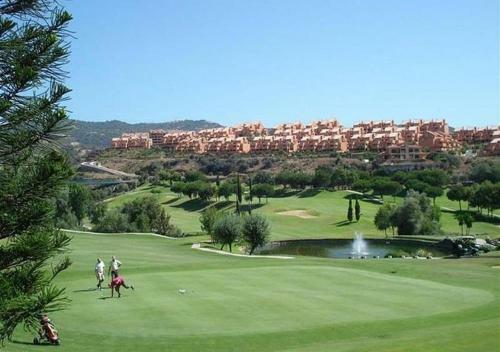 Spacious Apartment Near To Nikki Beach