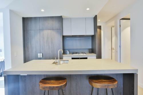 Box Hill Central Sky One Apartment