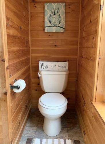 Peaceful Hideaway Treehouse At Little River Canyon