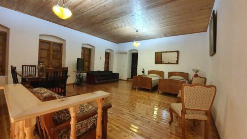 Hostal Traditional Old House