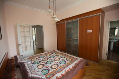 Maidenstower Sea Apartment 2