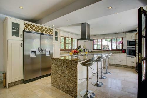 Exclusive Villa Las Palmeras Puerto Banus, Marbella, Spain