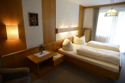 Hostal Gasthof - Pension Enzian