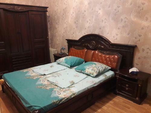 Guiet Center Apartment