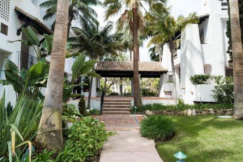 Apartamento Marina Puente Romano - Groundfloor - 3 Bedrooms