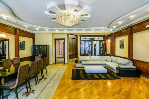 Apartment On Center Targovi