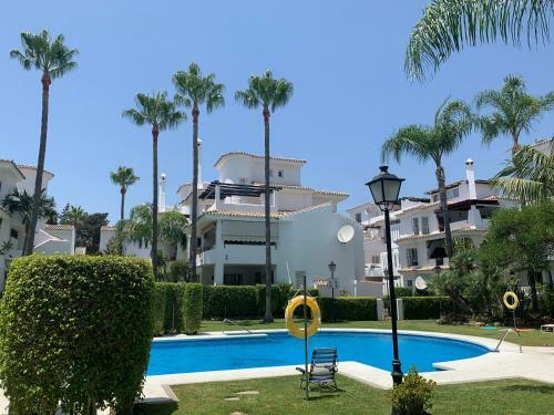Apartamento Los Naranjos de Marbella Pool Facing