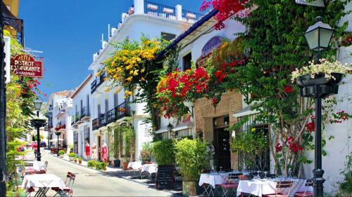Marbella Beachfront - Apartment With Sea Views B1