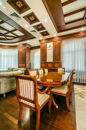 Apartment On Center Mc Donalds
