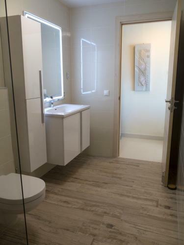 Apartamento First Line Duplex Puerto Banus Sleeps 8 People