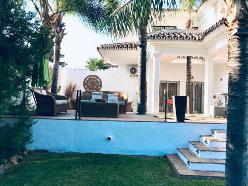 Luxury Beach Villa , Private Pool Do�a Bella
