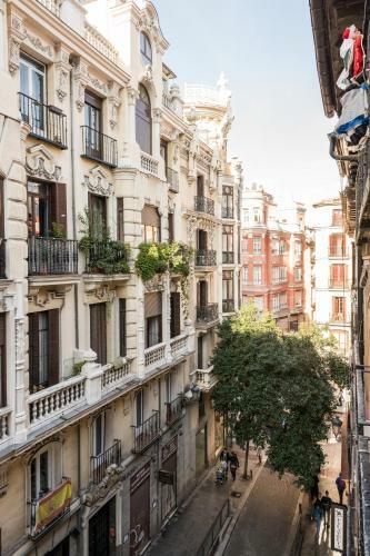 Living Plaza Mayor Apartment