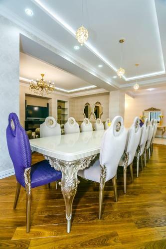 Nizami Street Vip Apartment