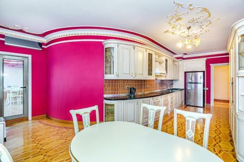 Apartment On Mandarin