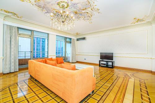 Apartment On Mandarin