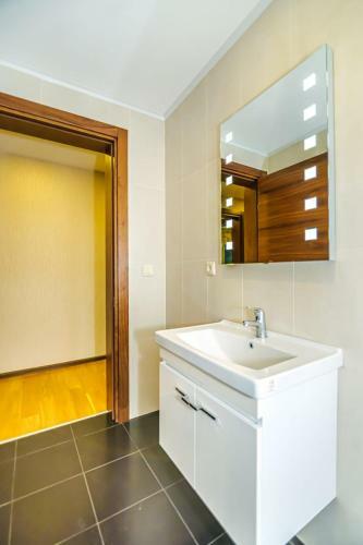 Apartment On Baku Hiltton
