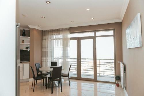 Central Deluxe Apartments