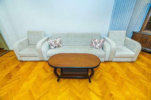 Apartment In Boulvard