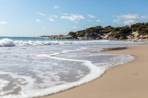 Villa Bridport Beach House