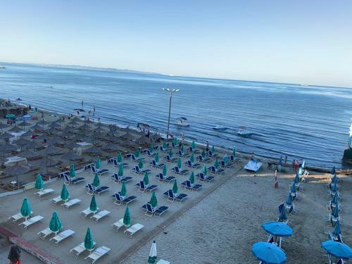 Beachfront Apartment Nita