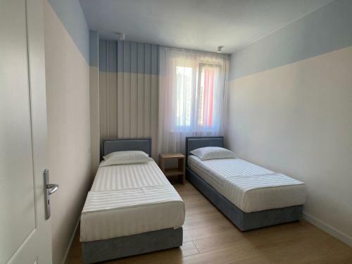 Phi Apartments 1 Min From The Beach - Brand New