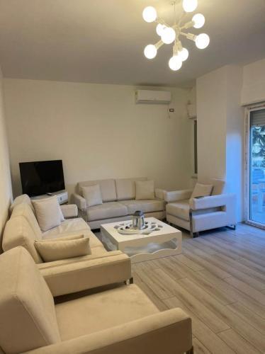 Luxury Brand New Apartament